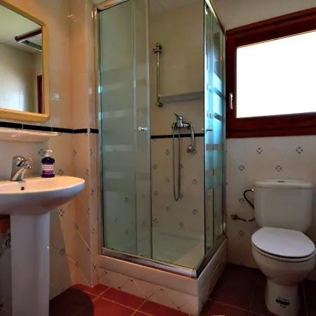Casa Con Piscina Privada, Jardin, Barbacoa Y Wifi Cerca De La Playa - Es-89-69 Nyaraló Sant Pere Pescador